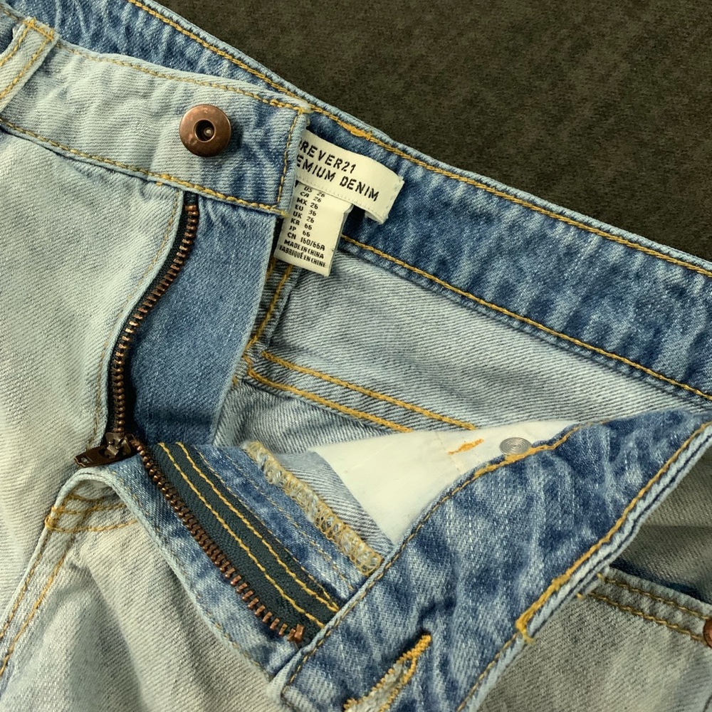 shorts - Picture 3 of 3